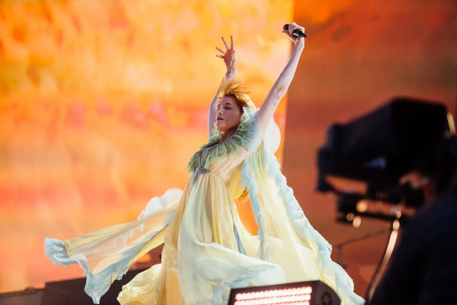 Florence + The Machine has released her contribution to the soundtrack for Apple TV+'s 'The New Look', 'White Cliffs Of Dover'