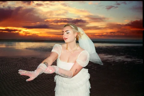 Låpsley has released her new EP, 'A Guilty Heart Can Never Rest'