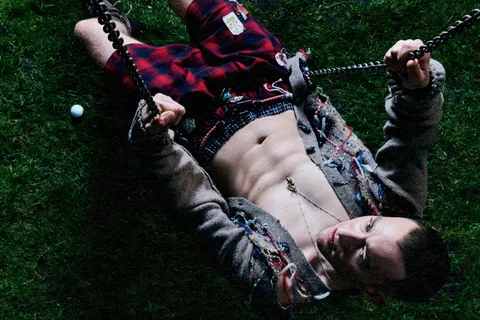 Olly Alexander has released his 80s-inspired Eurovision single, 'Dizzy'