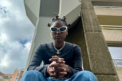 FLOHIO has released a new single, 'Juice'