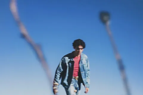 Joe Jonas has released his new solo single, 'Work It Out'