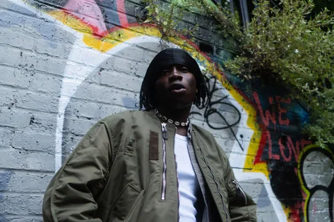 Master Peace has shared a new big pop song, 'Dancing With A(nuva) Man'