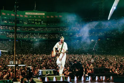 Noah Kahan and Gracie Abrams are playing a show for BST Hyde Park 2025