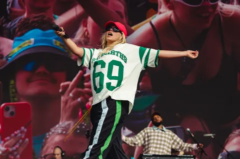 Reneé Rapp is simply brilliant before she's soggily cut short at Reading Festival 2024