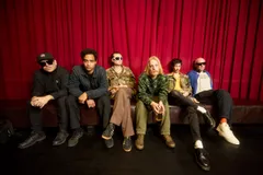 Warmduscher are fighting back with their new track 'Staying Alive'