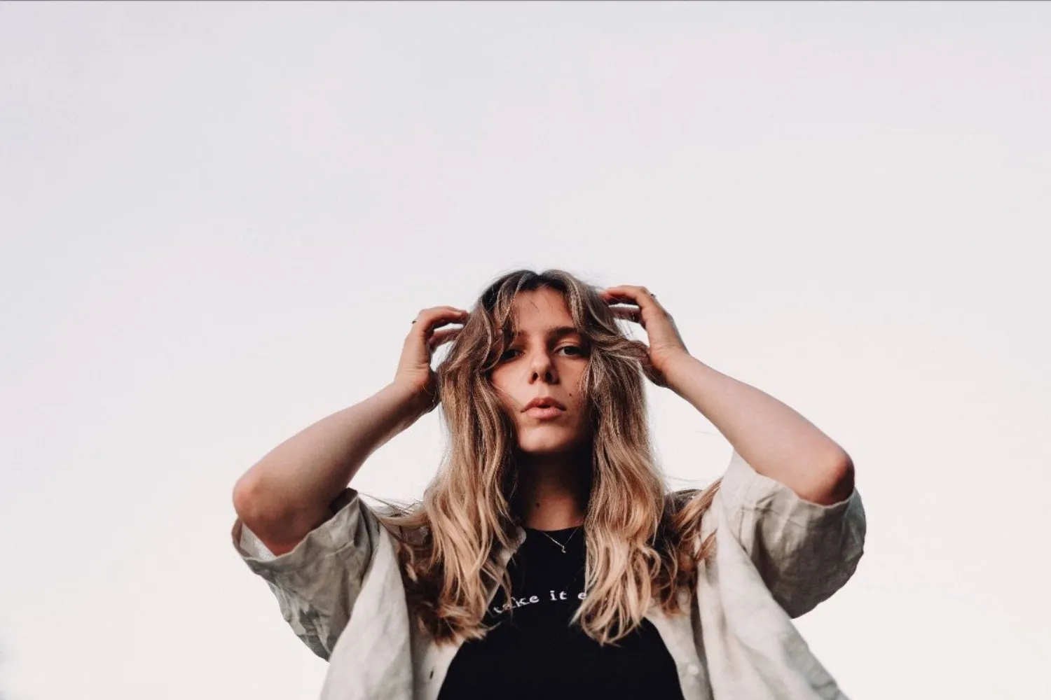 Rosie H Sullivan has released another new single, ‘Lights’, from her upcoming debut project