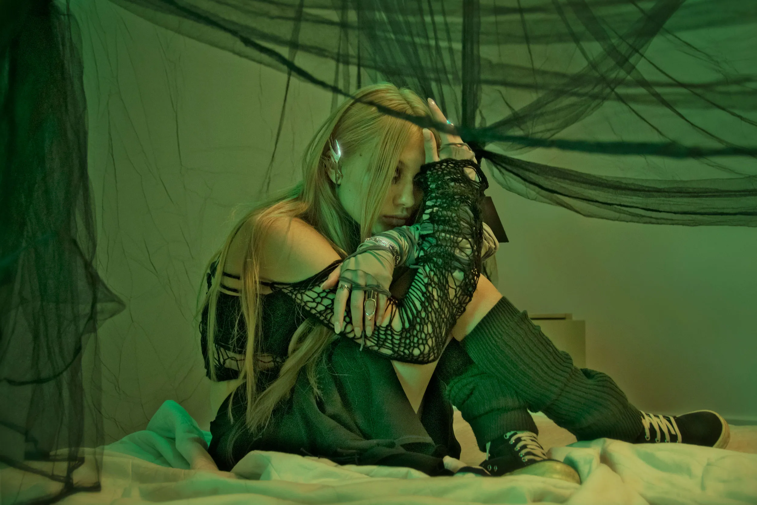 Check out daine's brilliant new track, 'SALT', featuring Bring Me The Horizon's Oli Sykes