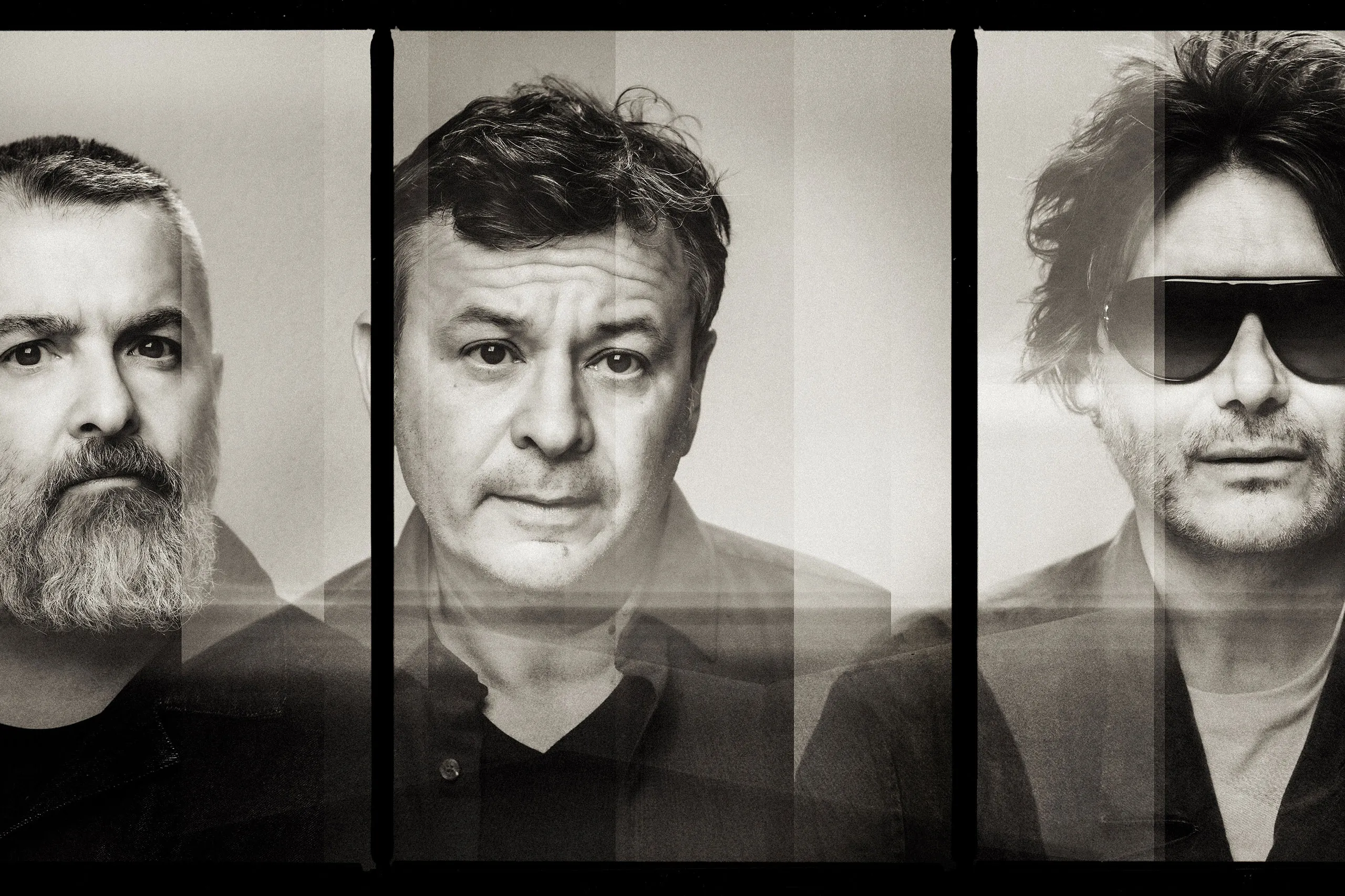 Manic Street Preachers have released their new single 'People Ruin Paintings'